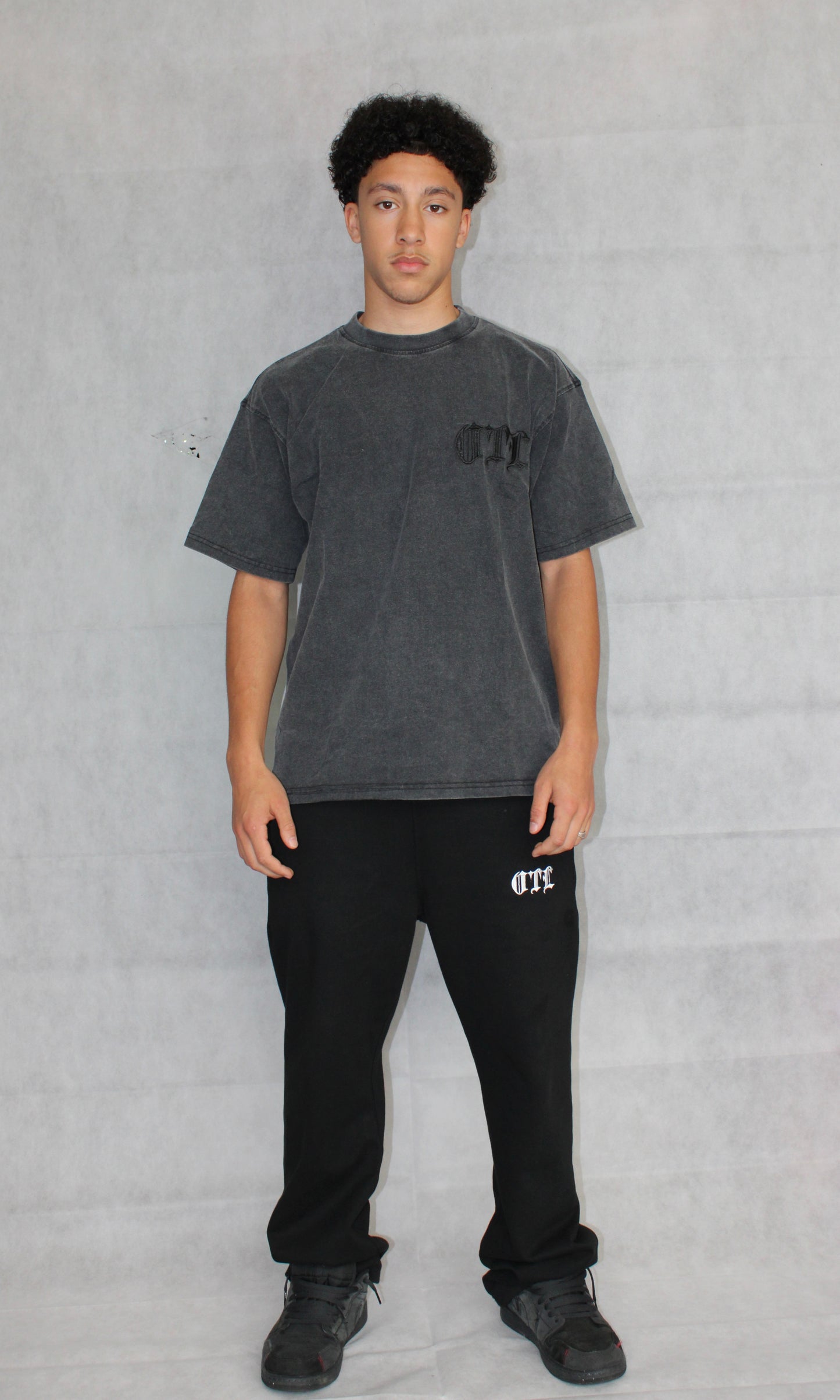 GREY TEE - ON THE LOW