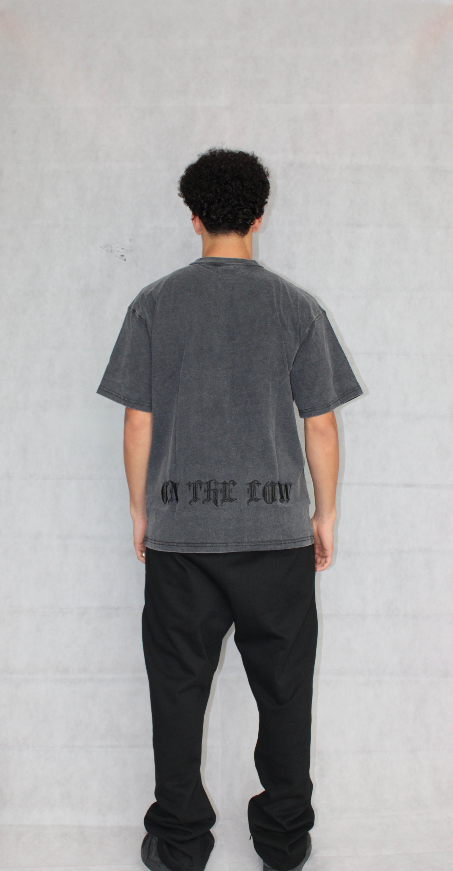 GREY TEE - ON THE LOW