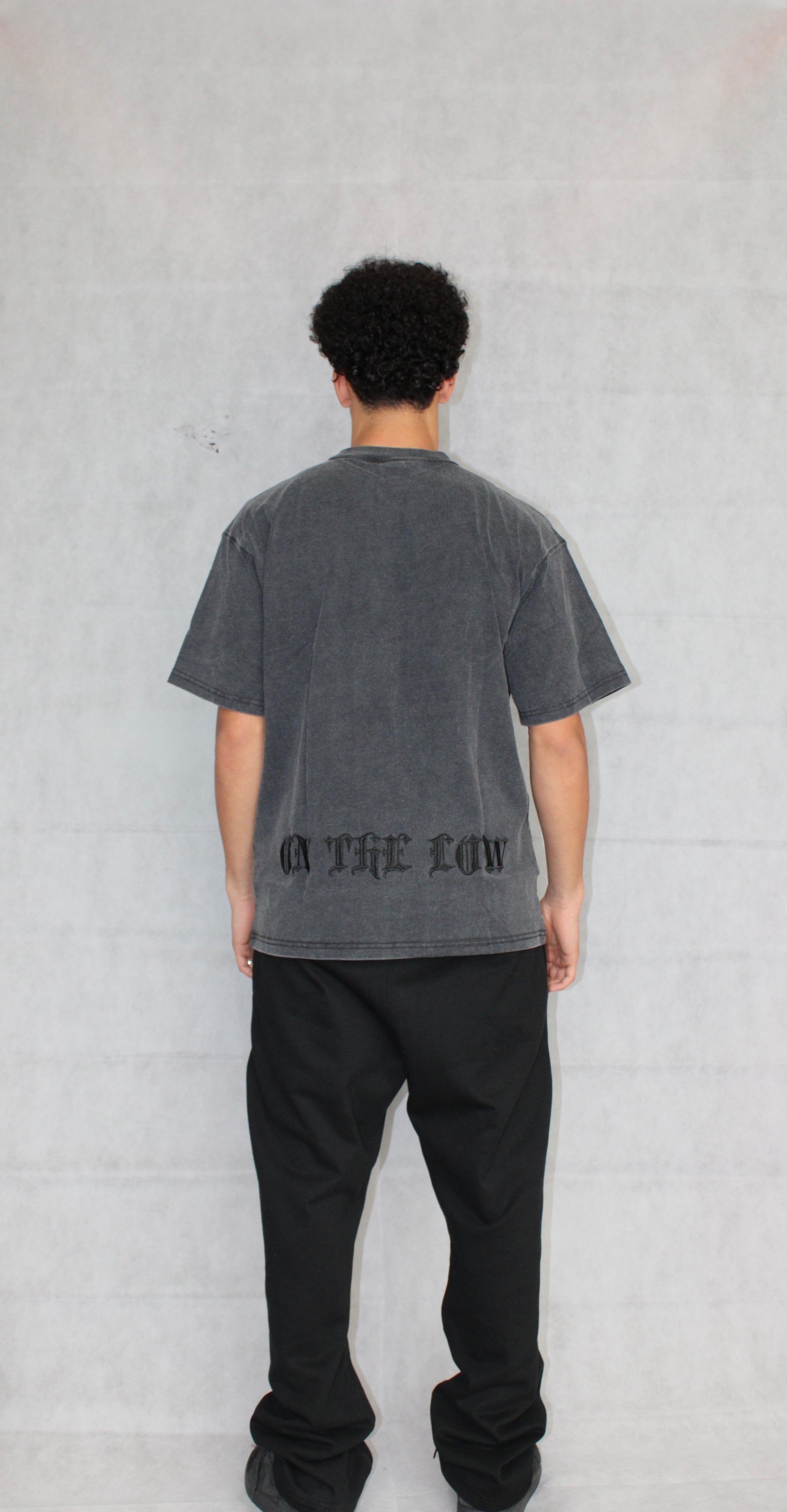 GREY TEE - ON THE LOW